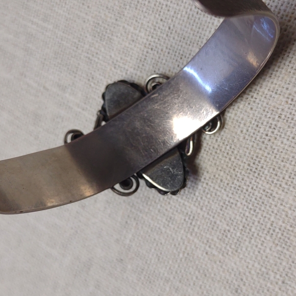 Vintage Cameo Floral Bracelet - Picture 4 of 8